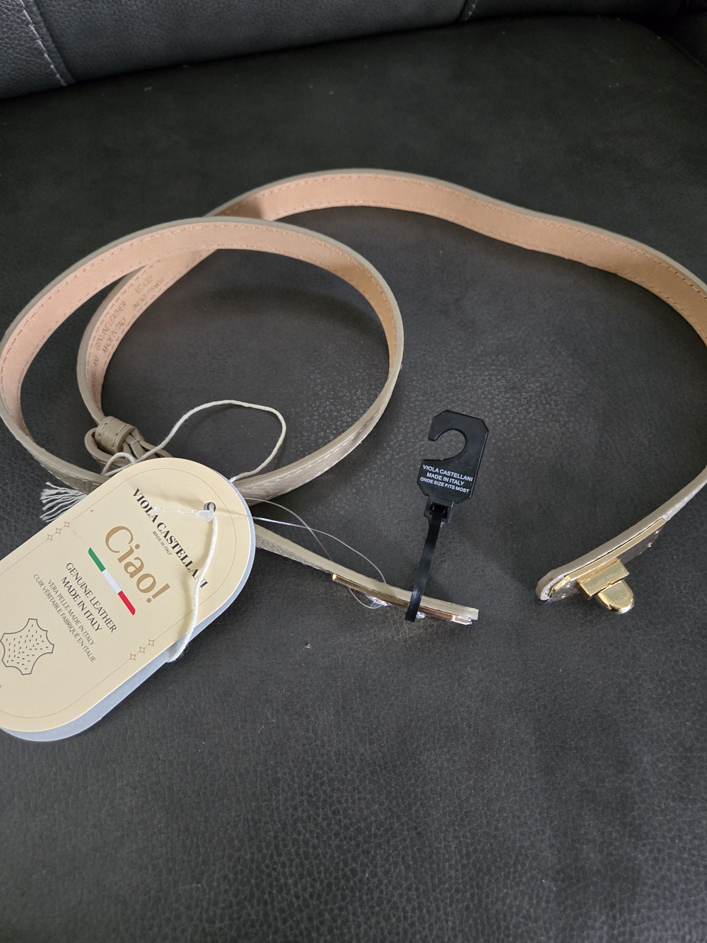 Viola Castellani Cream Leather Belt with Gold Buckle